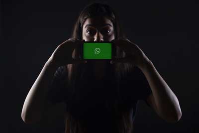 Frauen beeindrucken: 7 Tipps, um ein Mädchen im Whatsapp Chat zu beeindrucken – Flirten im Chat via Whatsapp und SMS